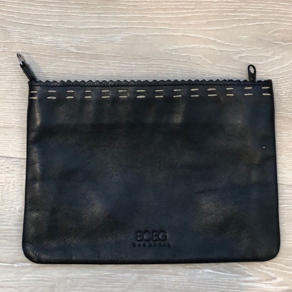 BCBG leather clutch - Picture 2 of 7